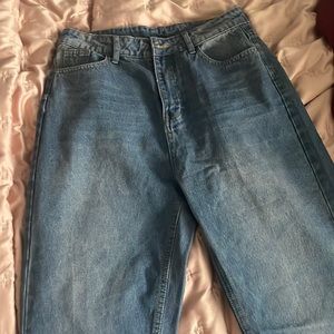 High waist cropped mom jeans